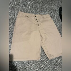 Levi khaki shorts
